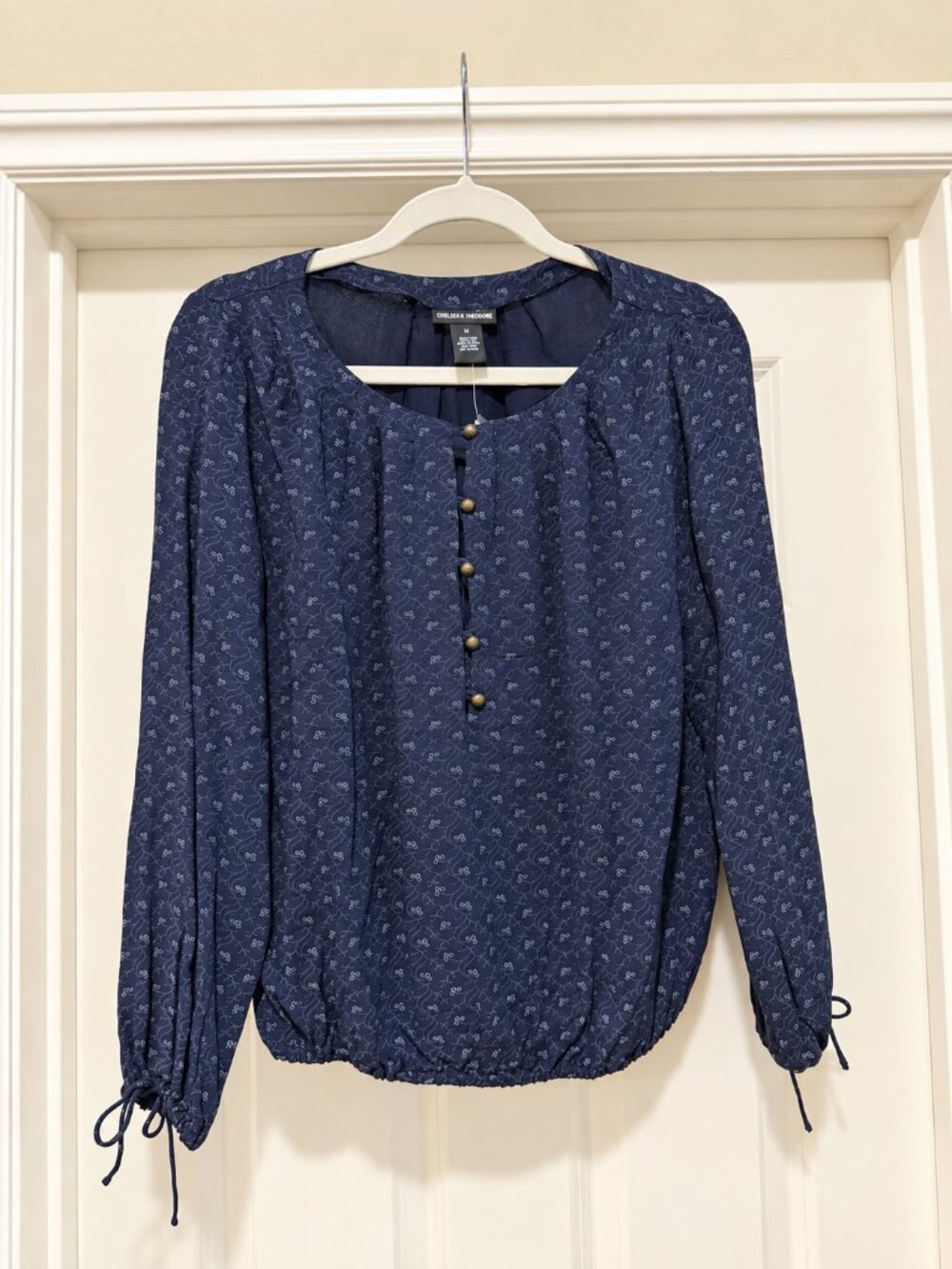 Chelsea & Theodore Navy Floral Blouse Size M NWT